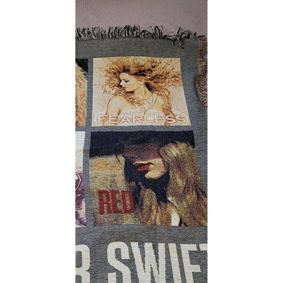 RARE Taylor Swift 4 Album Woven Throw Blanket (debut fearless speak now red) - Picture 3 of 6